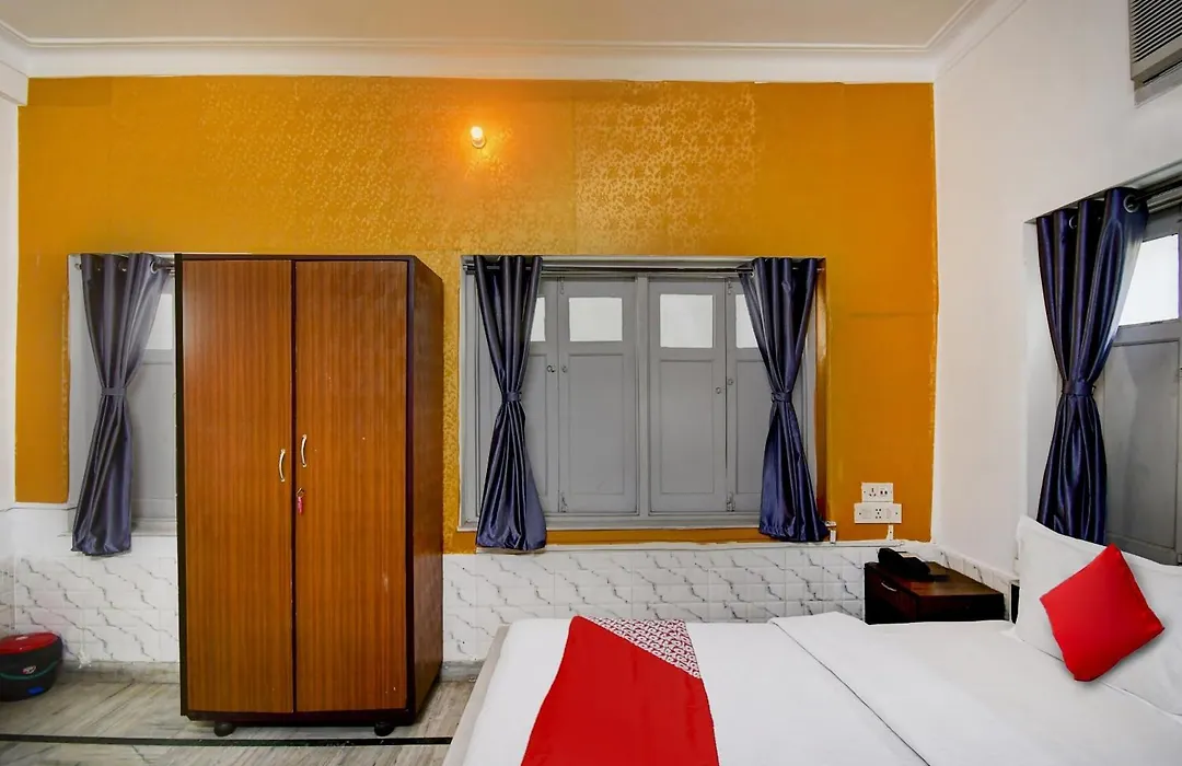 Super Oyo Hotel O Fantasy Stay Vibe-1