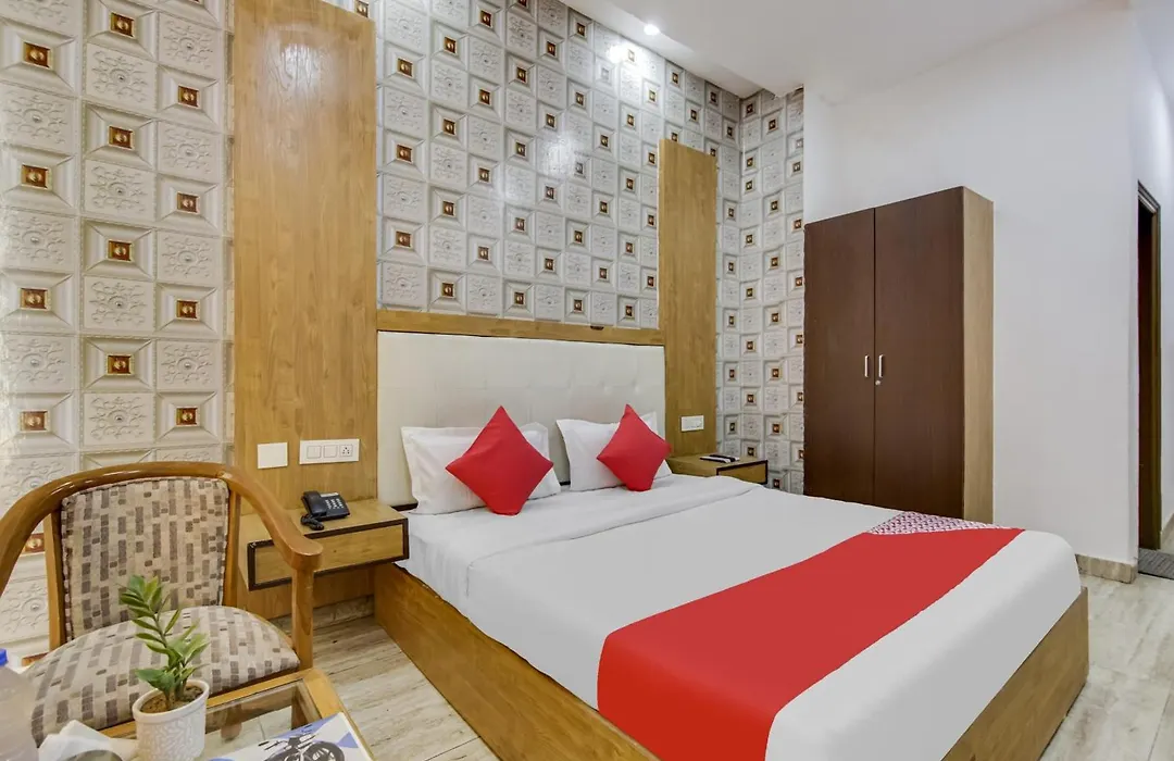 Hotel O The Holiday Vibe-1