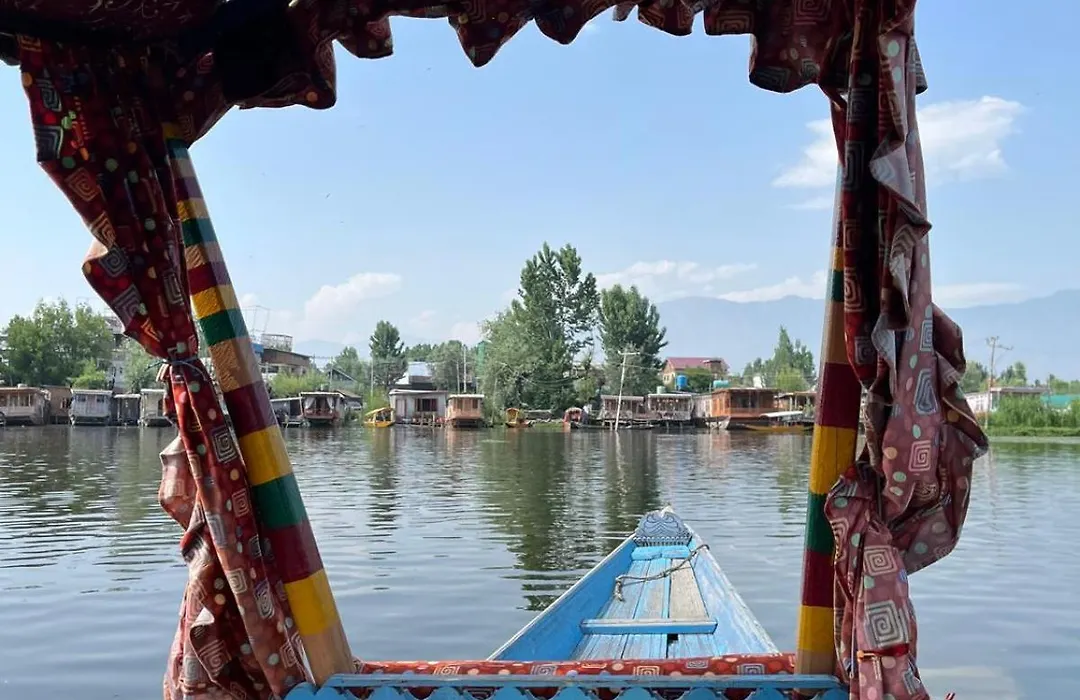 Green View Group Of Houseboats-1