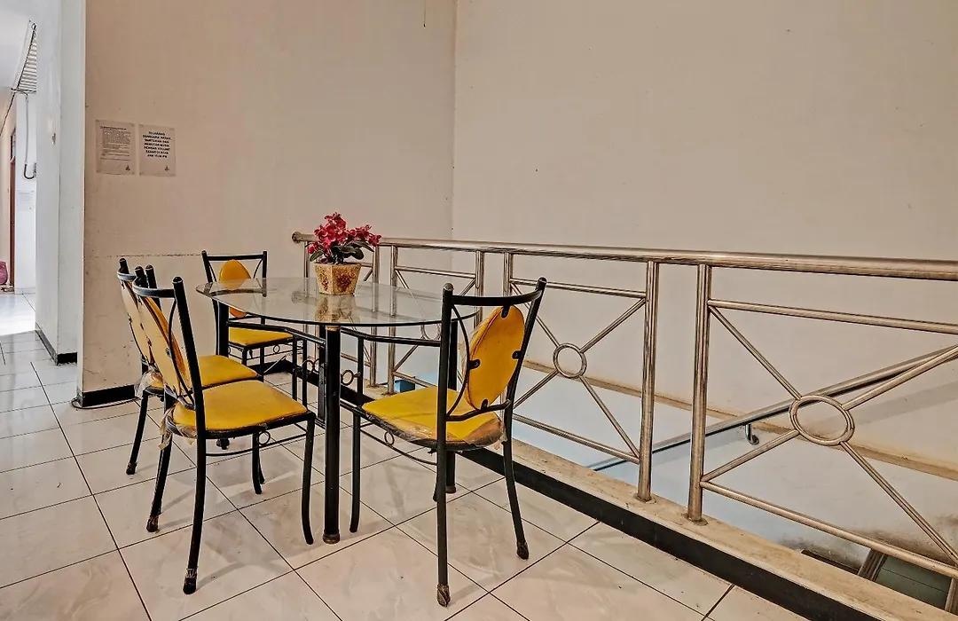 Collection O 92864 Mitra Residence-1