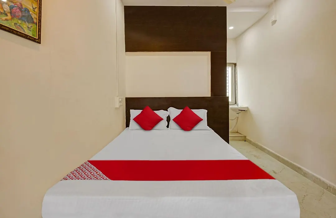 Oyo Flagship The Ashoka Boarding And Lodging-1