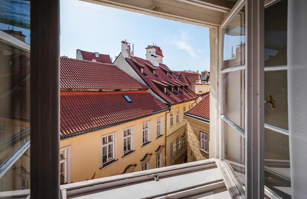 Hotel "Palac U Kocku" By Adrez, Palace At The Cats-1