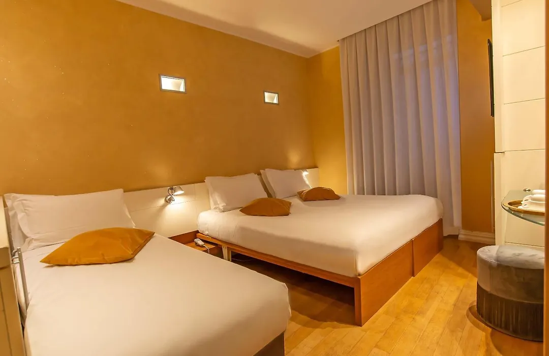 Hotel White-1