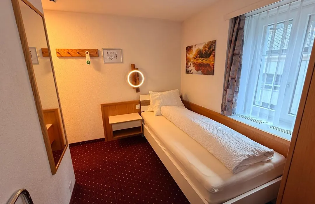 Hotel Heilquelle-1