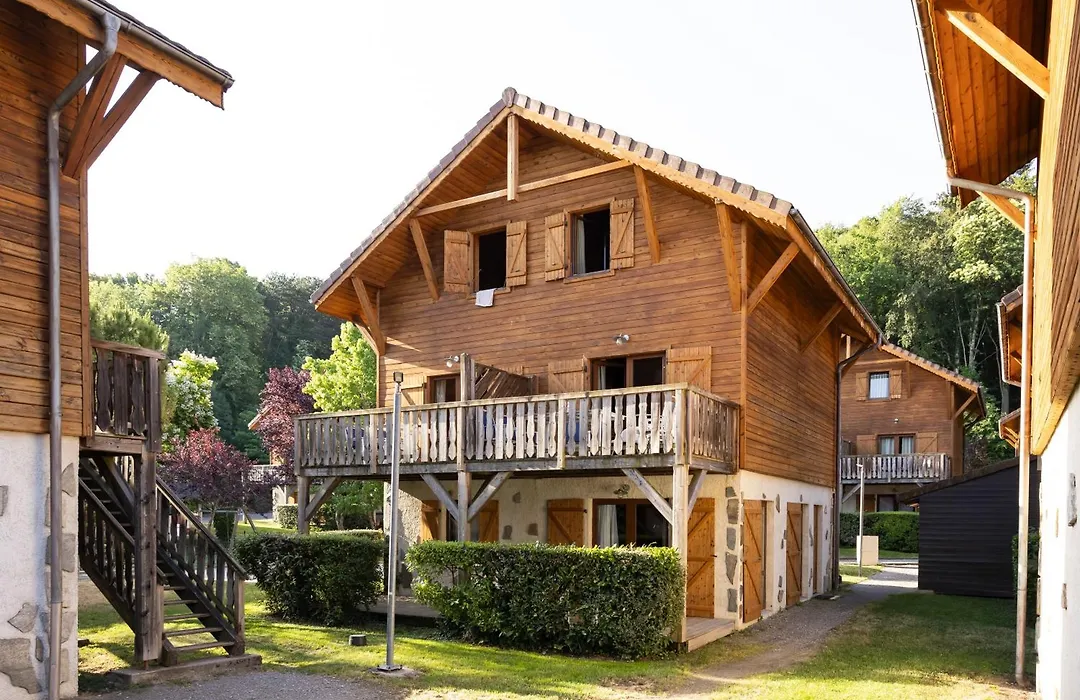 Résidence Odalys Les Chalets d'Evian-1