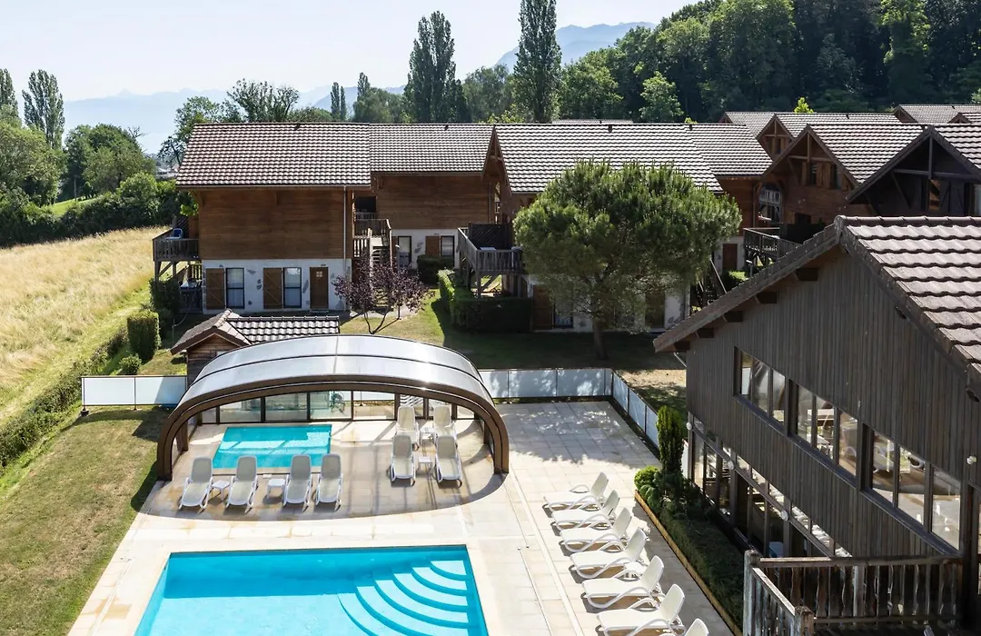 Residence Odalys Les Chalets D'Evian-1