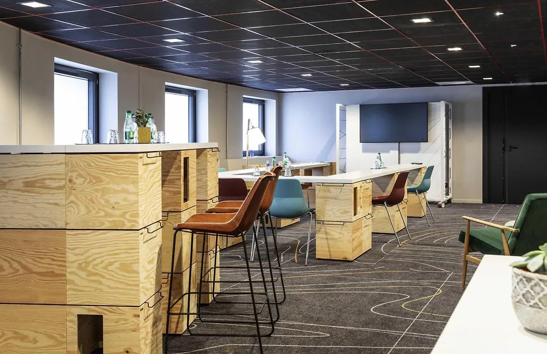 Novotel Annecy Centre-1