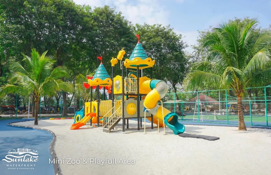 Sunlake Waterfront Resort & Convention-1