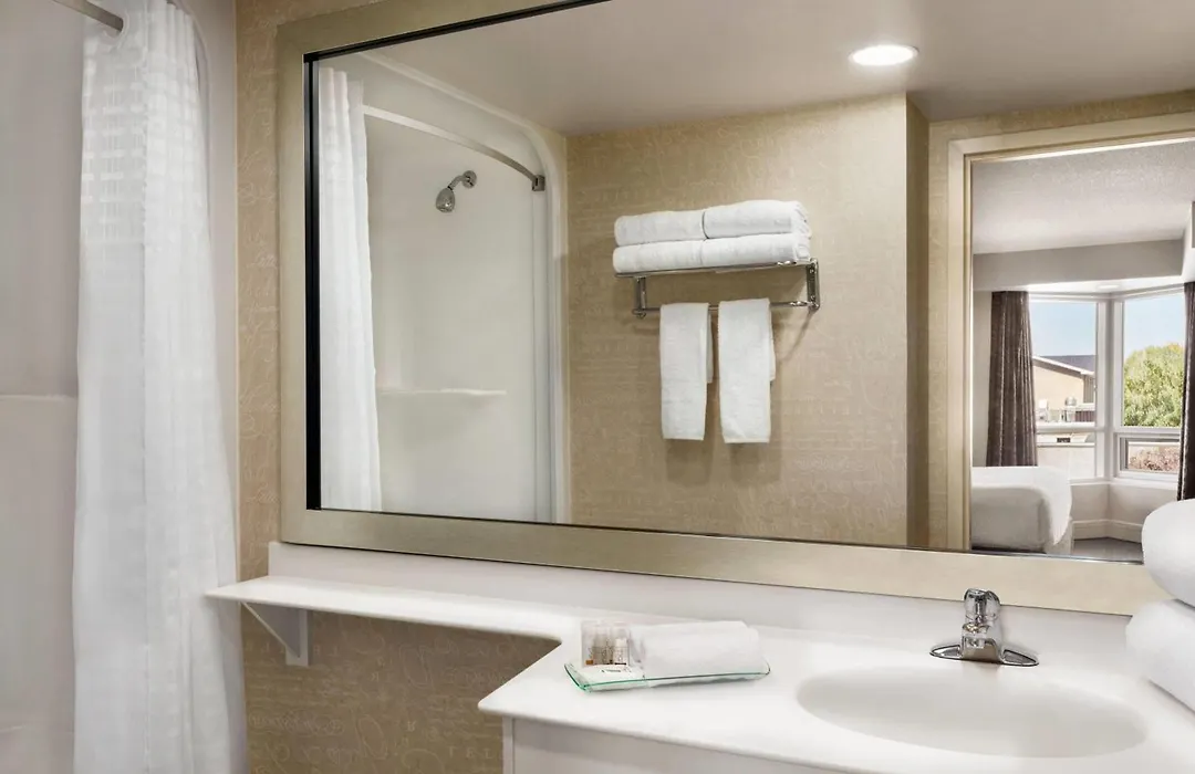 Royal Hotel West Edmonton, Trademark Collection By Wyndham-1