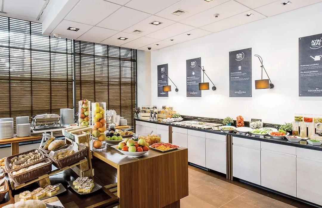 Mercure Warszawa Airport-1