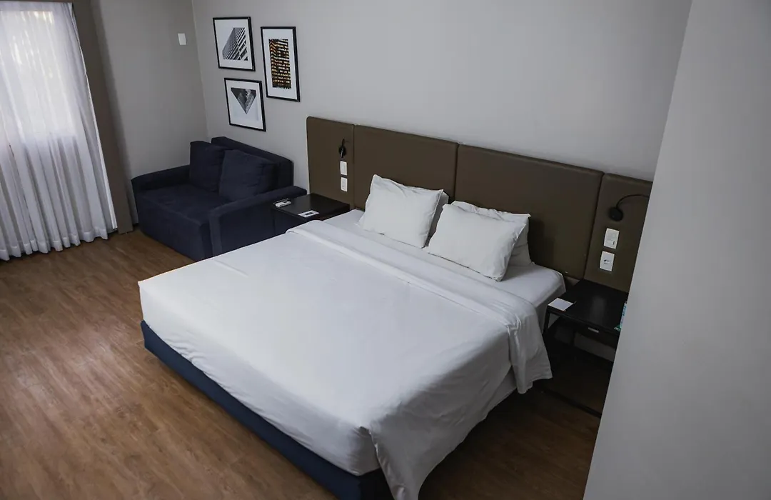 Comfort Suites Flamboyant Goiania-1