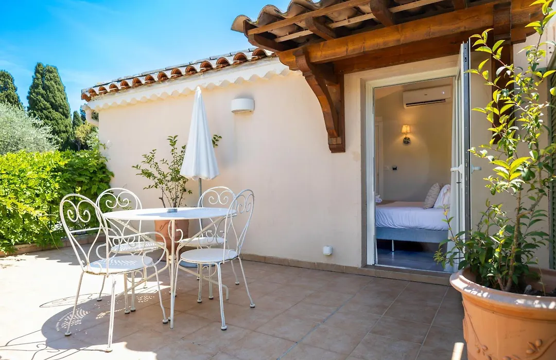 La Bastide De L'Oliveraie-1