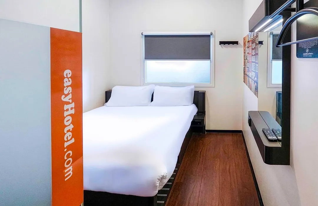 Easyhotel Amsterdam City Centre South-1