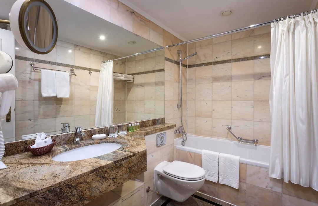 Natsionalny Hotel-1