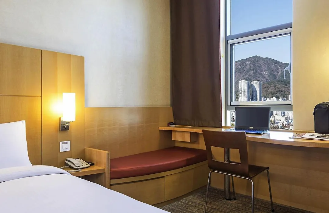 Ibis Ambassador Busan City Centre-1