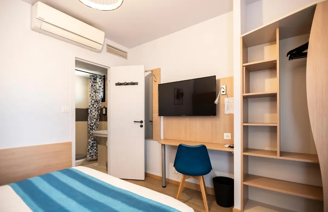 Hotel Cantosorgue-1