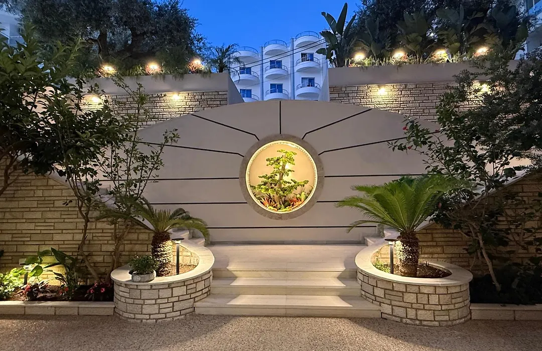 Hotel Saranda International-1