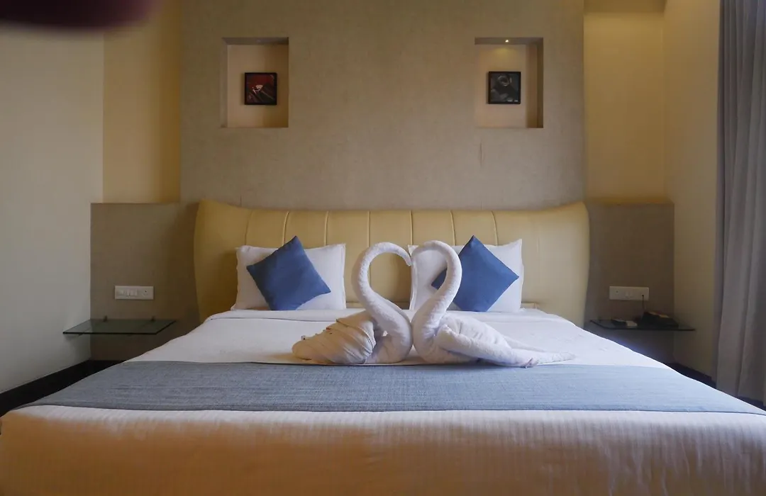 Hotel Sai Miracle-1