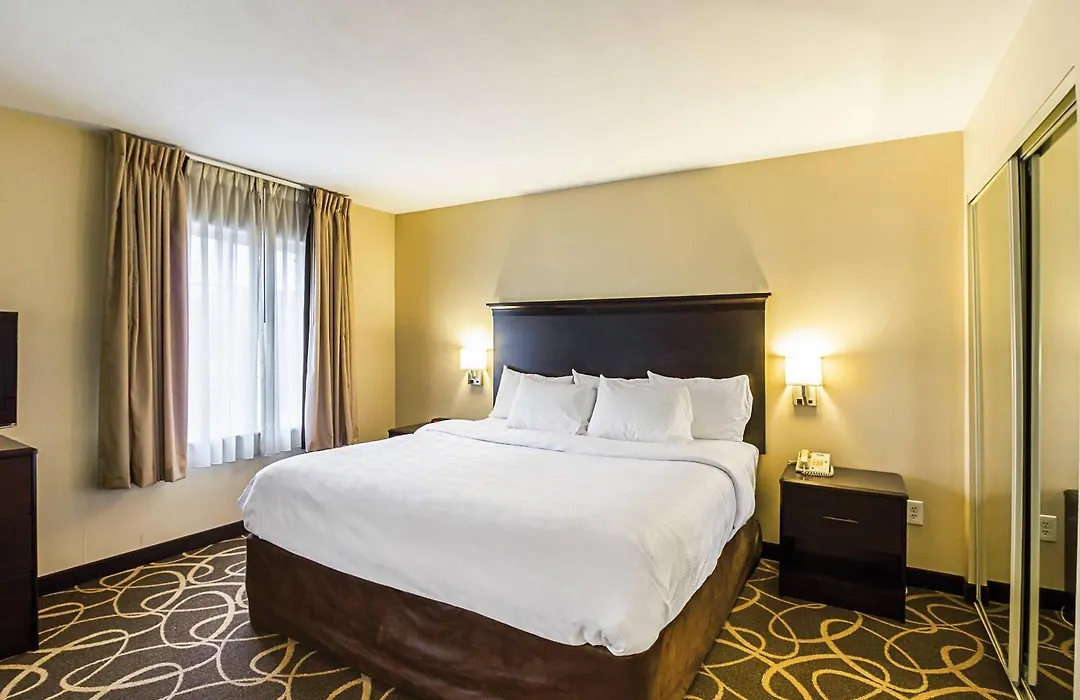 Mainstay Suites Fargo - I-94 Medical Center-1