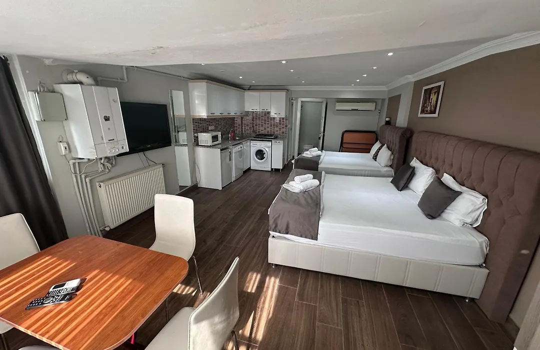 Black Bird Suite Hotel-1