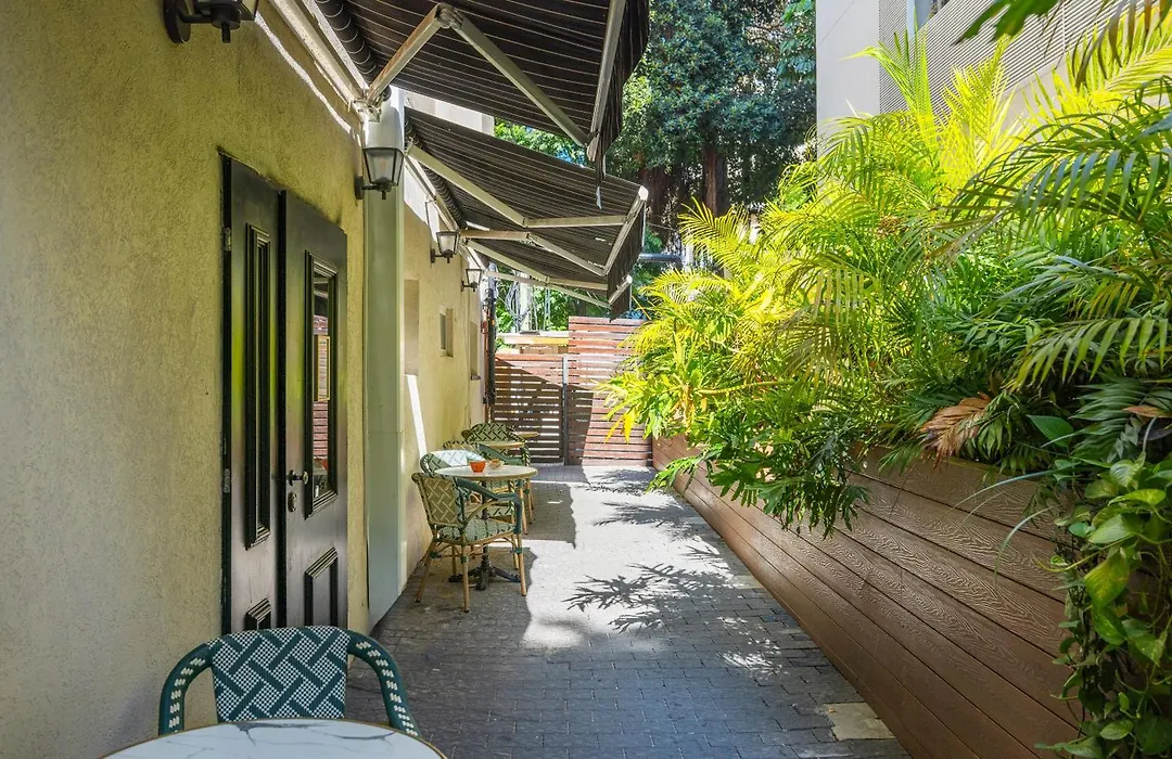 Dizengoff Avenue Boutique Hotel-1