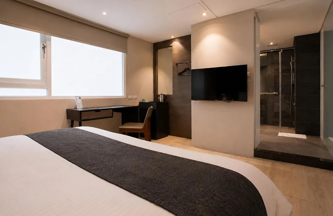 P&F Hotel-1