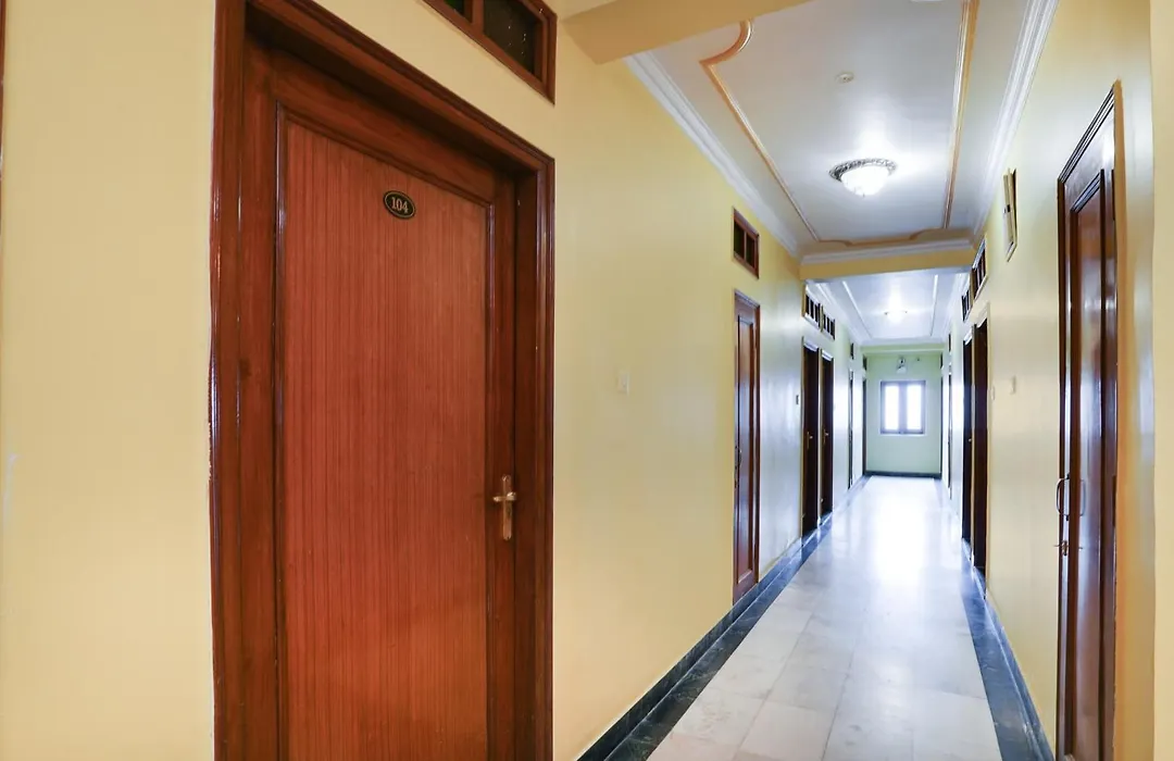 Fabhotel Vijay Niwas-1
