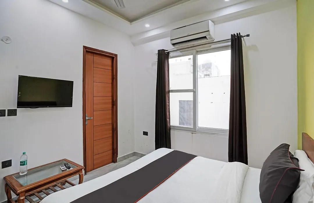 Hotel O Golden Admire-1