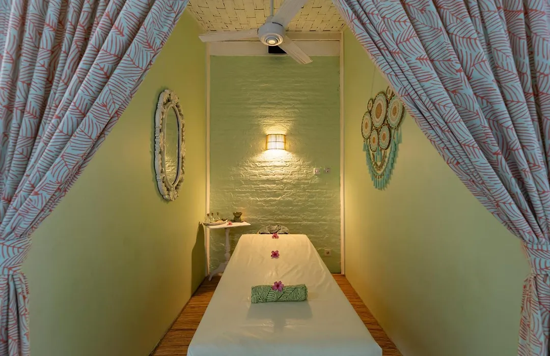 Pinkcoco Gili Trawangan - Constant Surprises - For Cool Adults Only-1