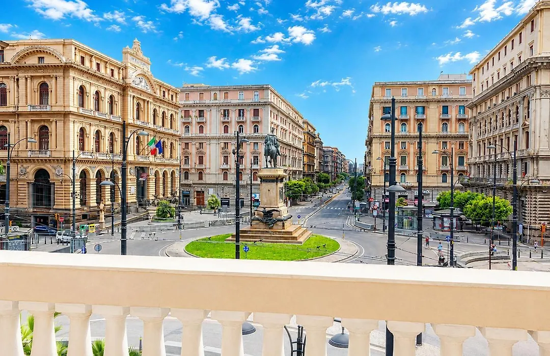 Piazza Bovio 22-1