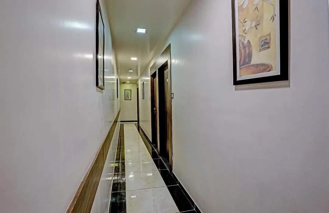 Hotel O Blue Inn Residence Near R City Mall-1