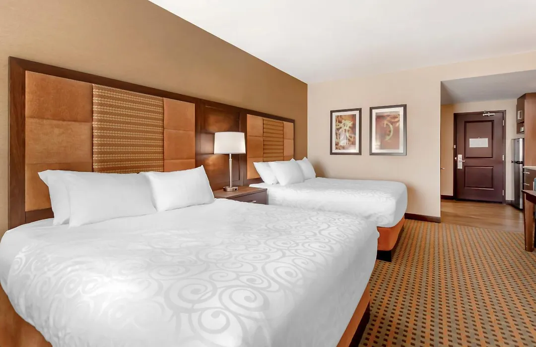 Best Western Plus Hinton Inn & Suites-1