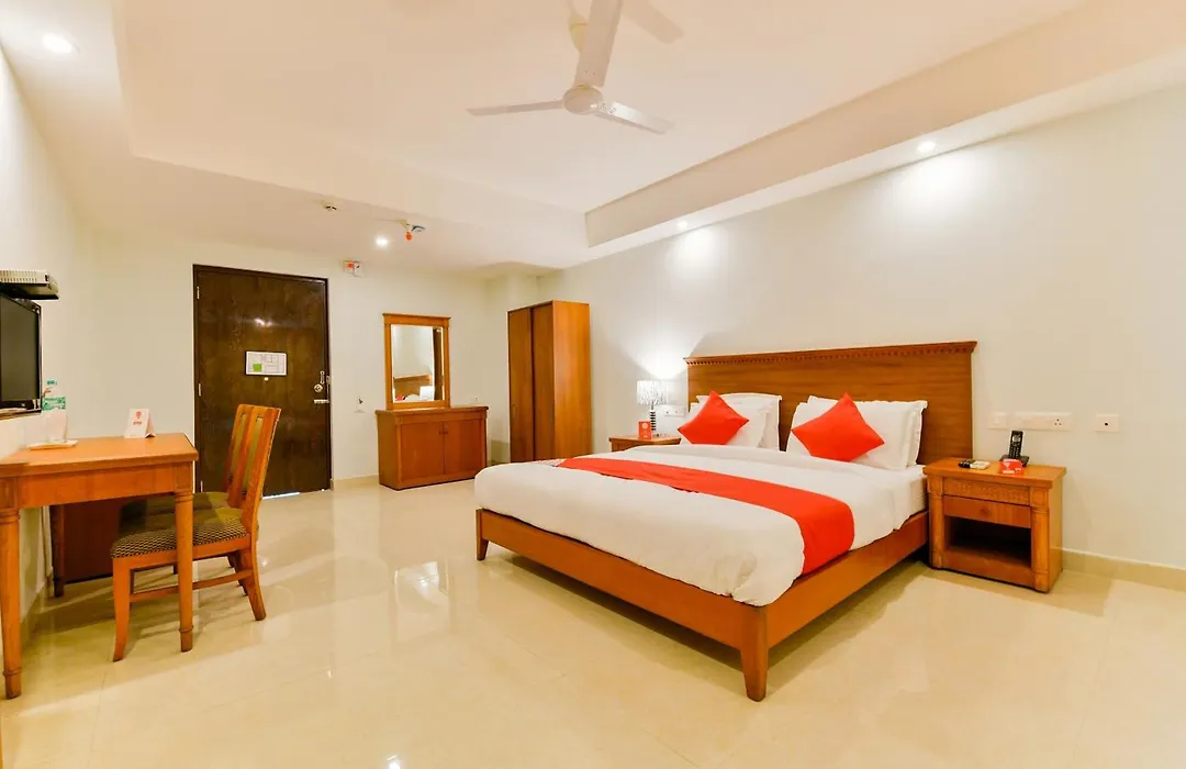 Super Townhouse Vembanad Tourist Home-1