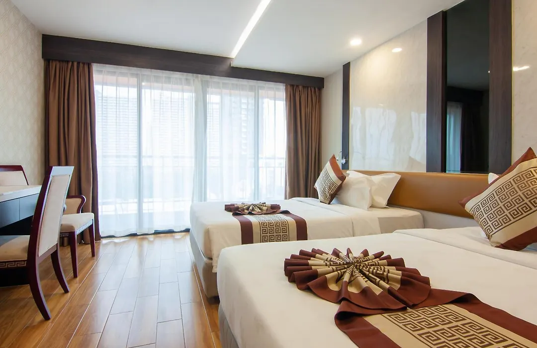 Golden Jomtien Beach Hotel-1