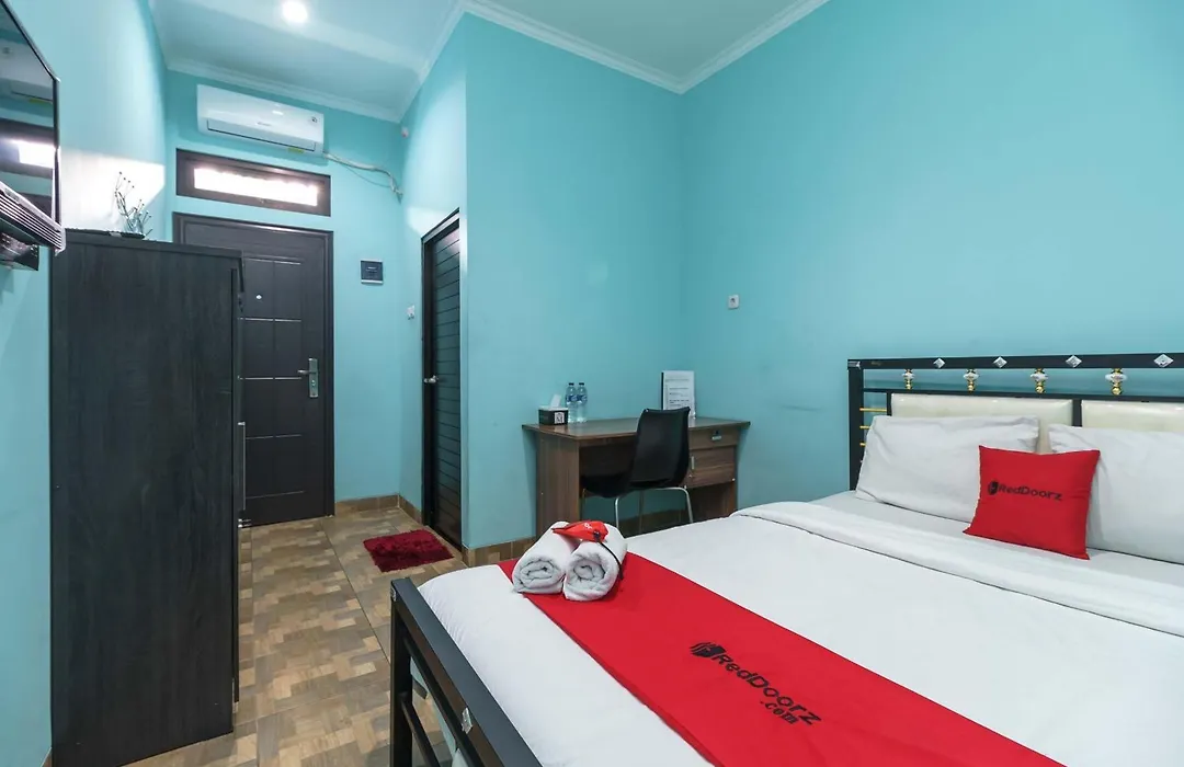 Reddoorz Near Rsud Koja-1