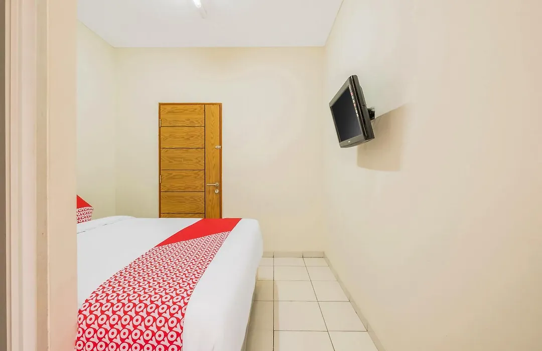 Super Oyo Collection O 818 Micasa Residence-1