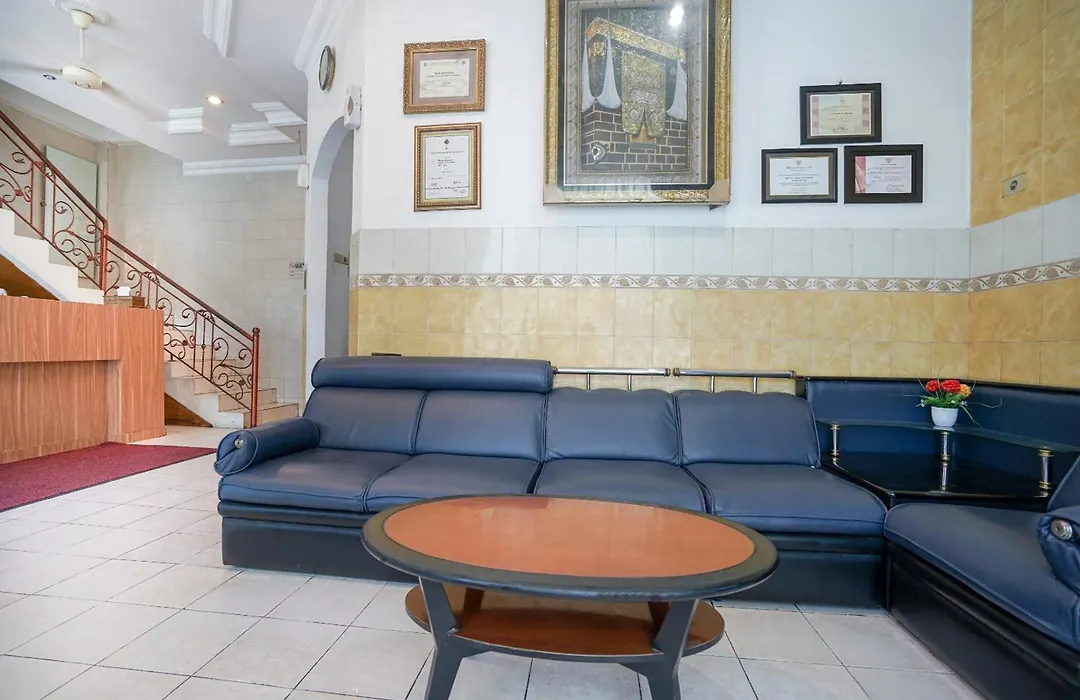 Super Oyo 1173 Hotel Shofa Marwah-1