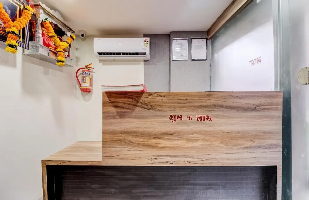 Oyo Flagship Hotel Qubic-1