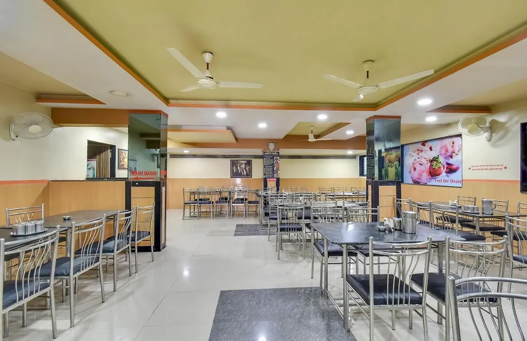 Hotel O 68179 Hotel New Abhijeet-1