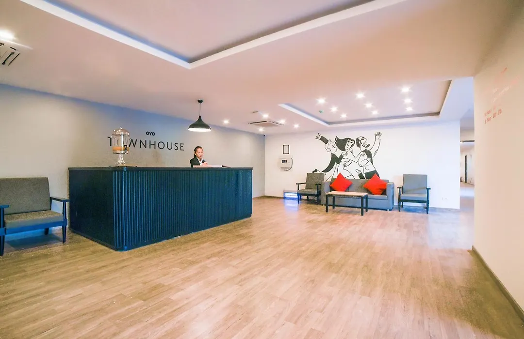 Townhouse 211 Laguna Ecr Near Juhu Beach-1