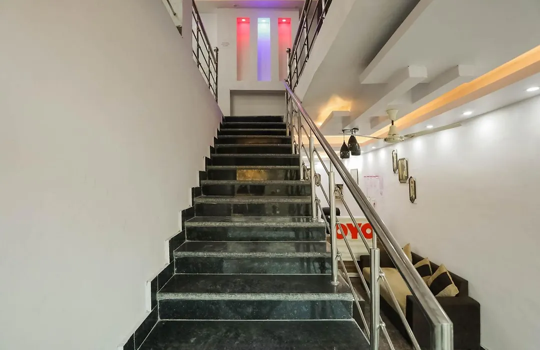 Hotel O Red Velvet Rooms & Banquet-1