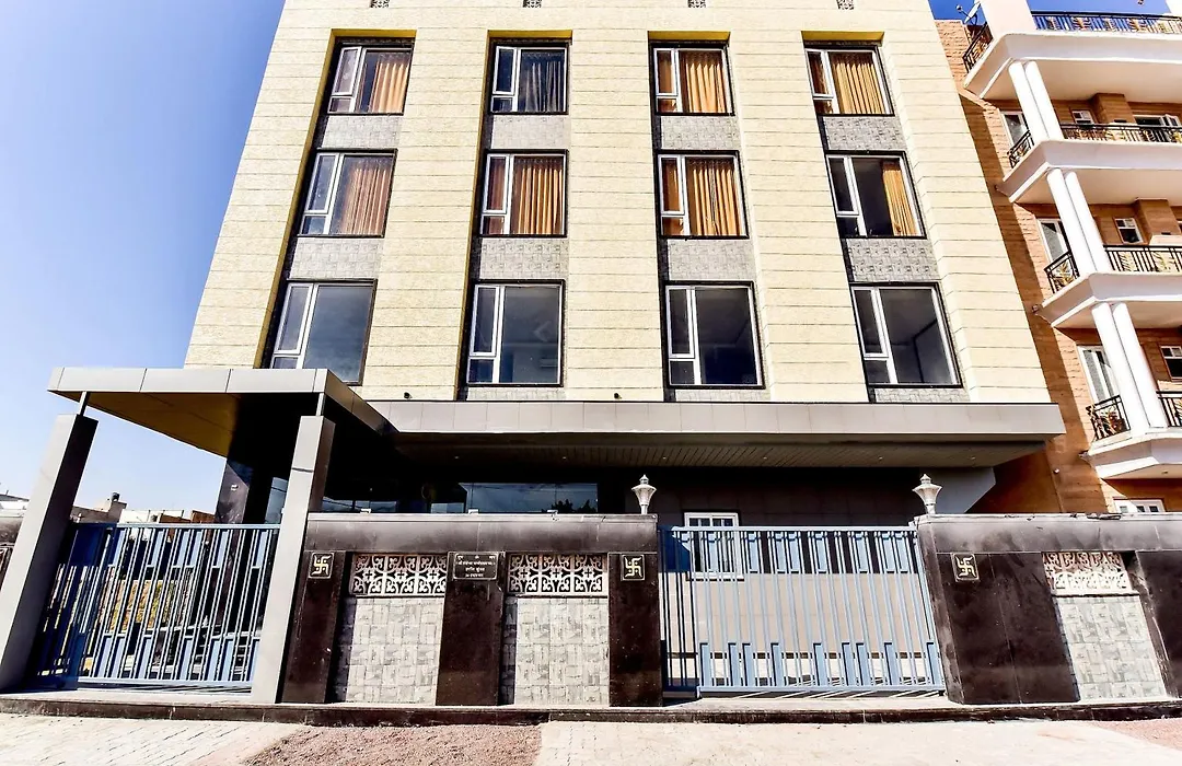 Capital O Maurya Inn-1