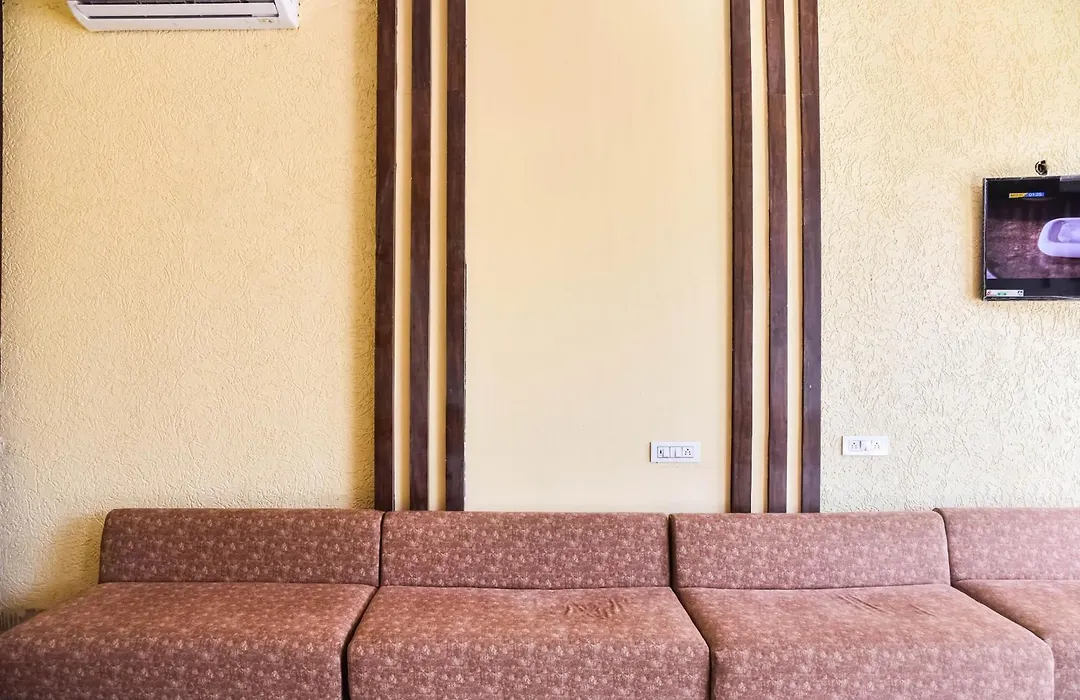 Hotel O Manglam Palace-1