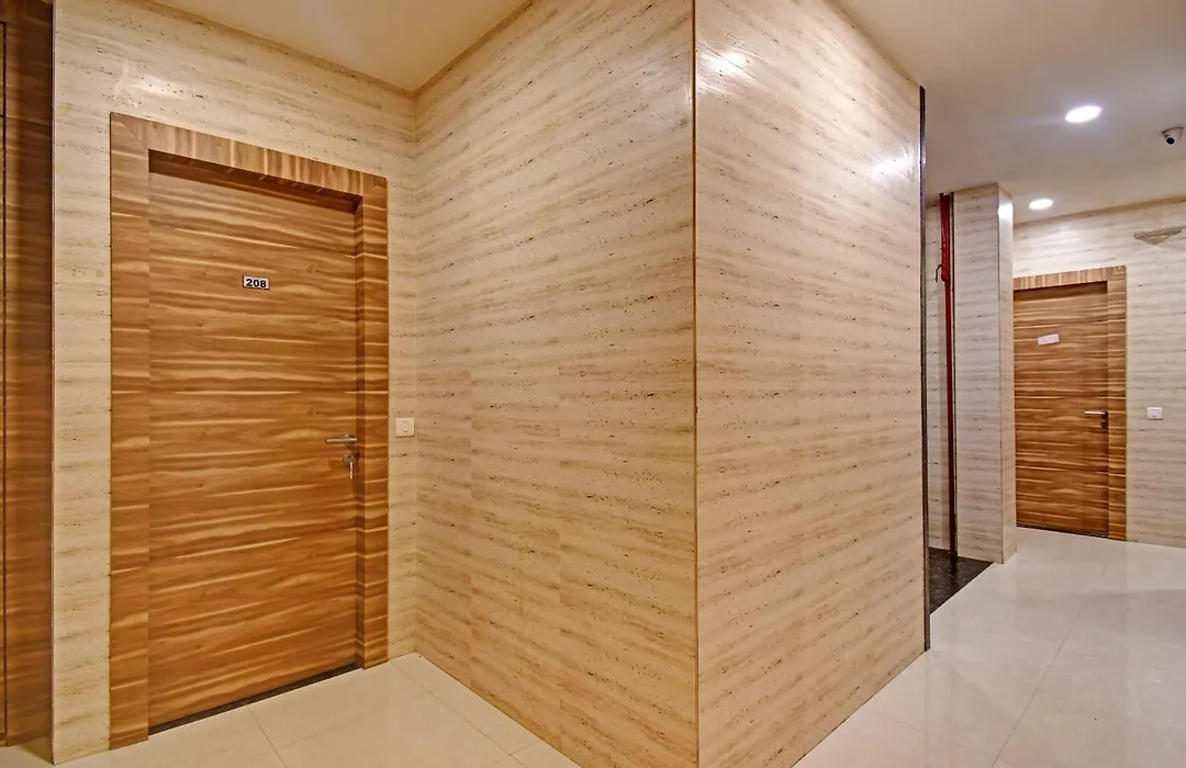Super Townhouse Hotel All In One Near City Centre Salt Lake-1