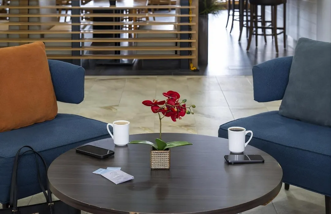 Radisson Hotel Edmonton Airport-1