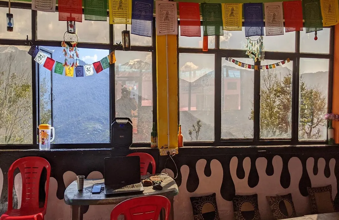 Spot On Hotel Moon Cafe And Homestay-1