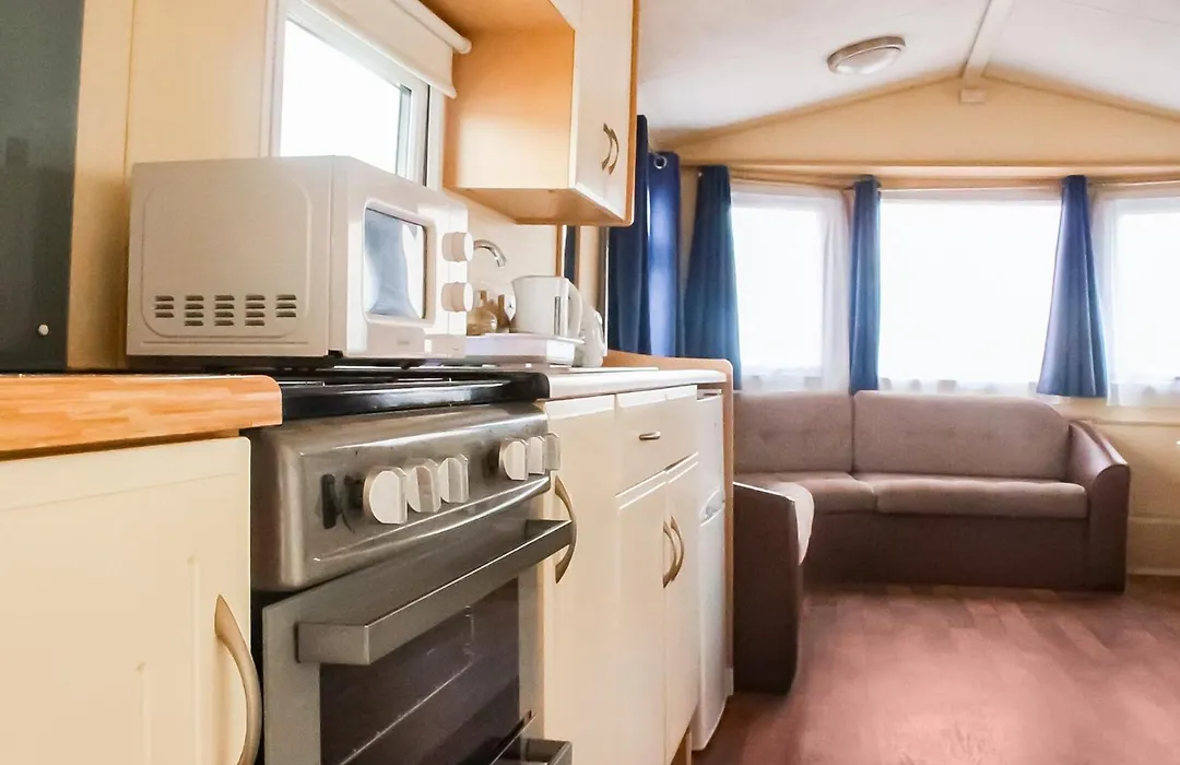 Eastern Beach Caravan Park-1