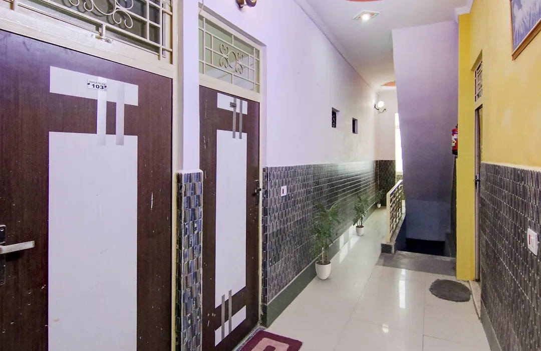 Hotel O S Palace Near Samaypur Badli Metro Station-1