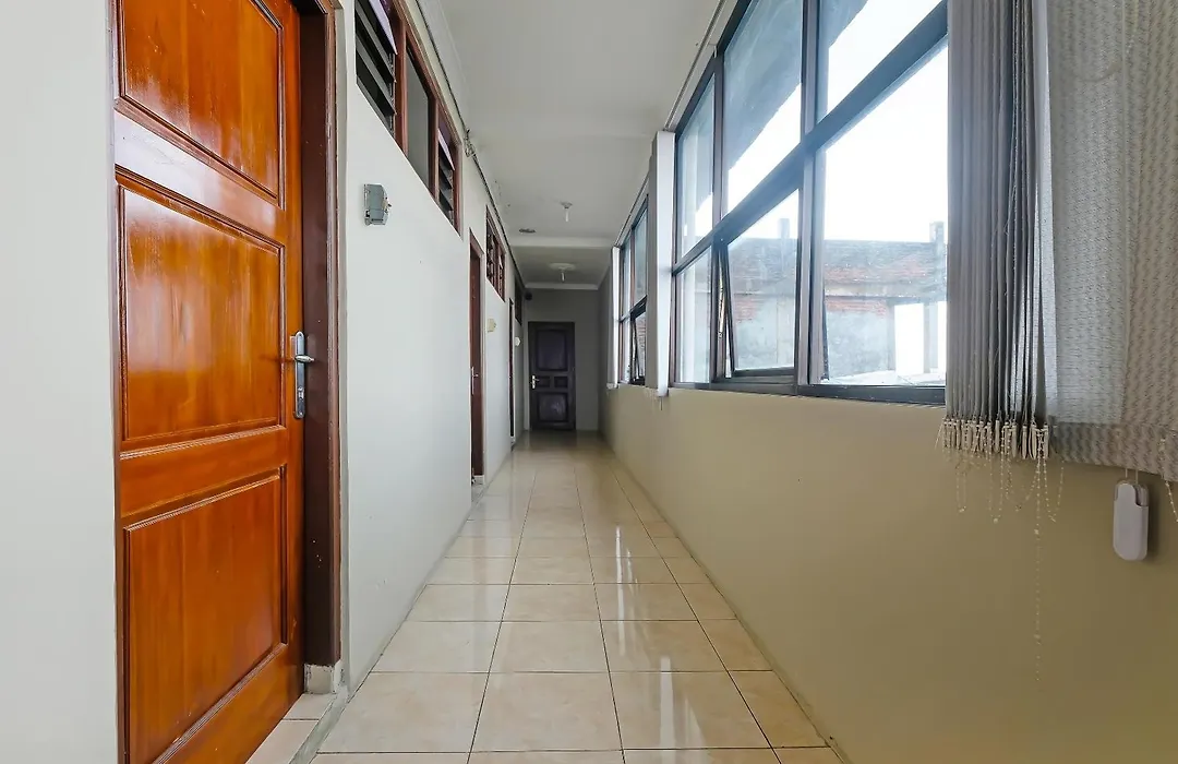 SPOT ON 91930 Hotel Citra Dewi 4 Manunggal-1