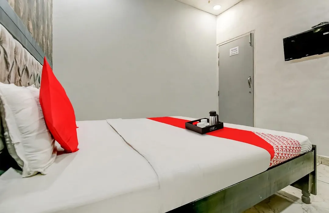 Hotel O Colour-1